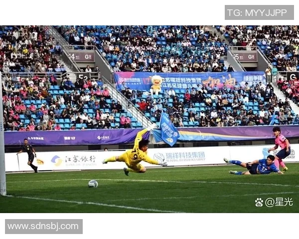 博塔菲戈与麦德林国民的激烈对决展现足球魅力与战术智慧